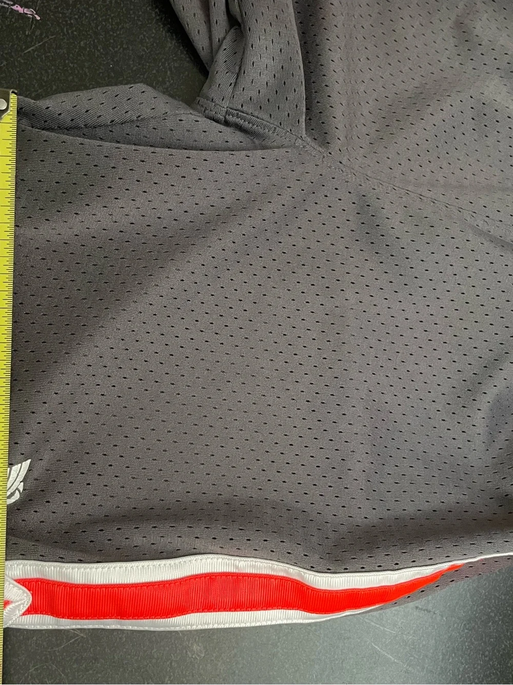 OshKosh B'gosh kids Gray Athletic Shorts with Red & White Trim( size:6)